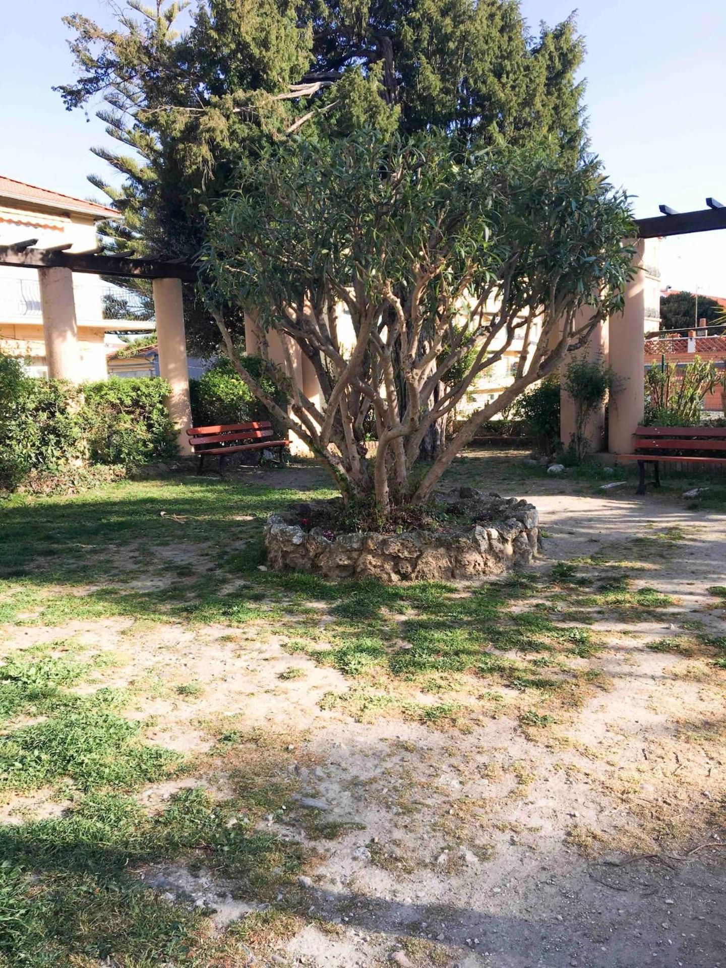Charming Studio In The Heart Of Mentone Esterno foto